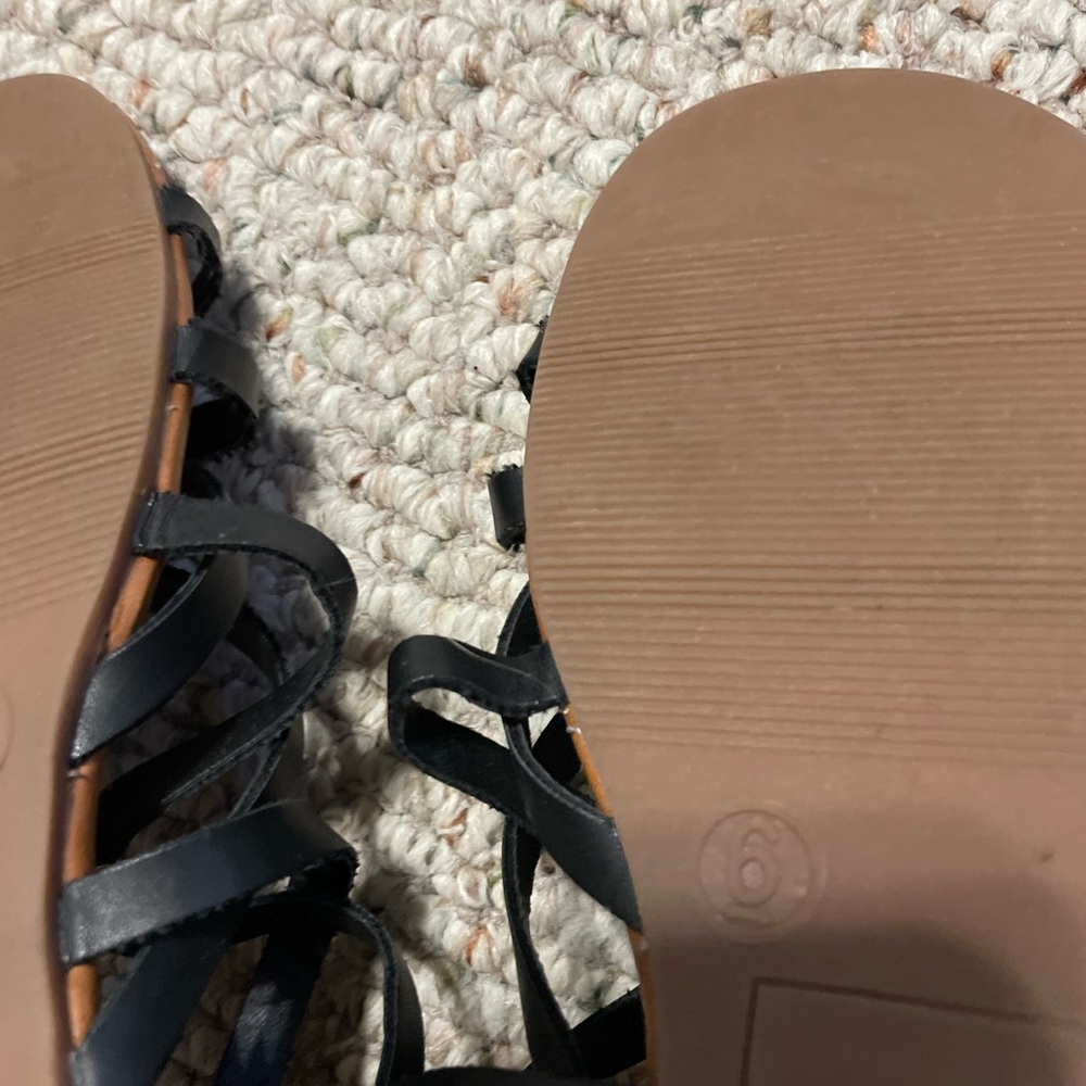 Target sandals - Picture 4 of 4